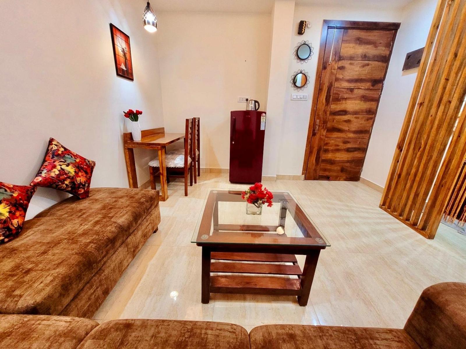Yogvan Luxury 1Bhk Apartments Tapovan ริชิเคช ภายนอก รูปภาพ